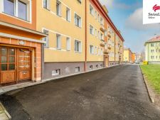 Prodej bytu 3+1, 66m<sup>2</sup>, Ostrov, Komenskho, 2.770.000,- K