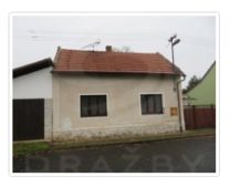 Prodej rodinnho domu, 505m<sup>2</sup>, Dobichov, 664.000,- K