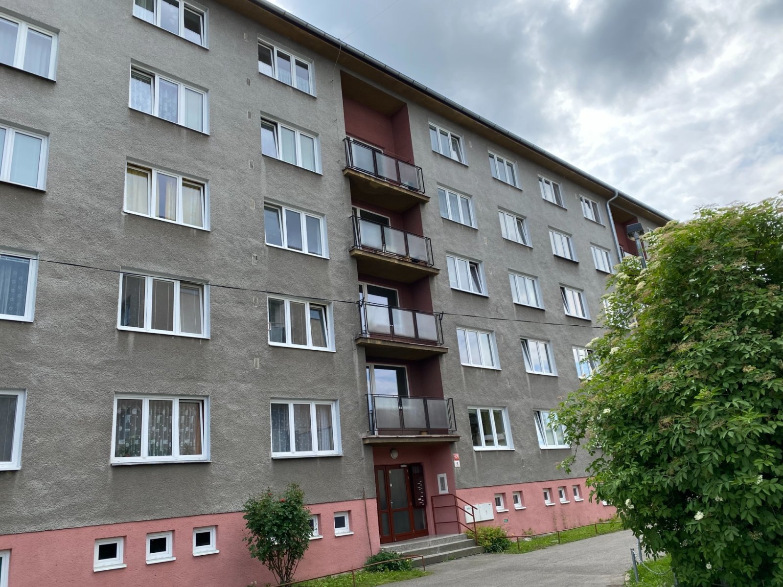 1920x1920-ka520-aaa5a-pronajem-zarizeny-byt-1-1-38