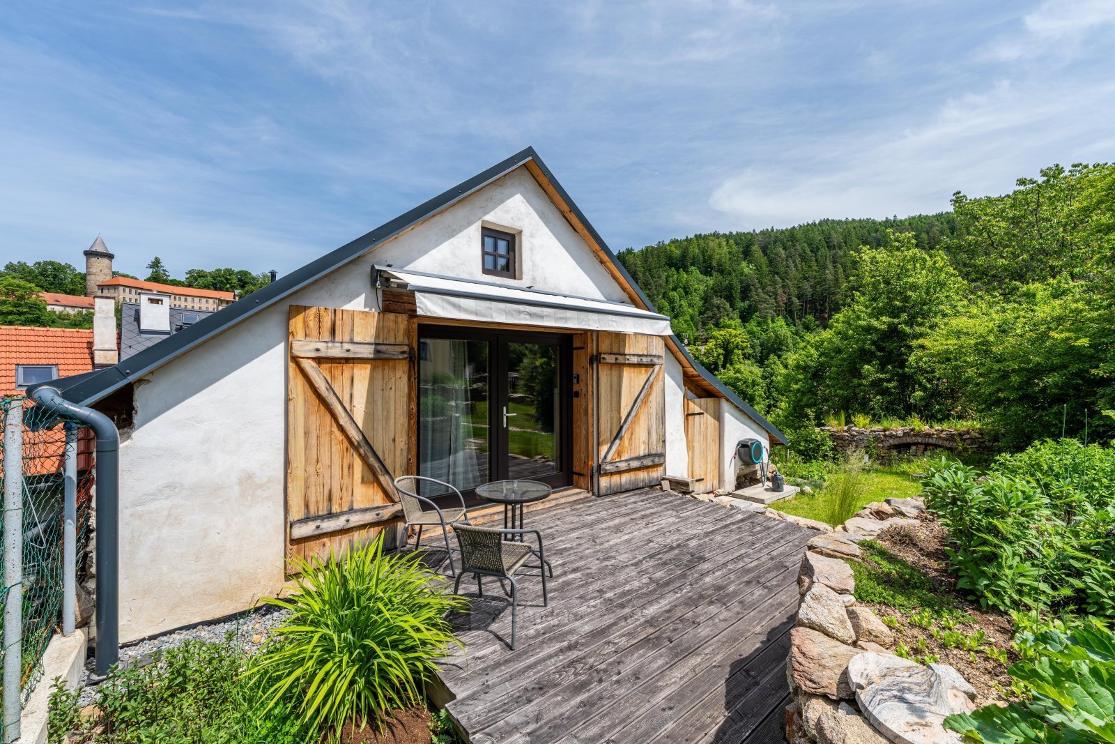 terasa před podkrovním apartmánem