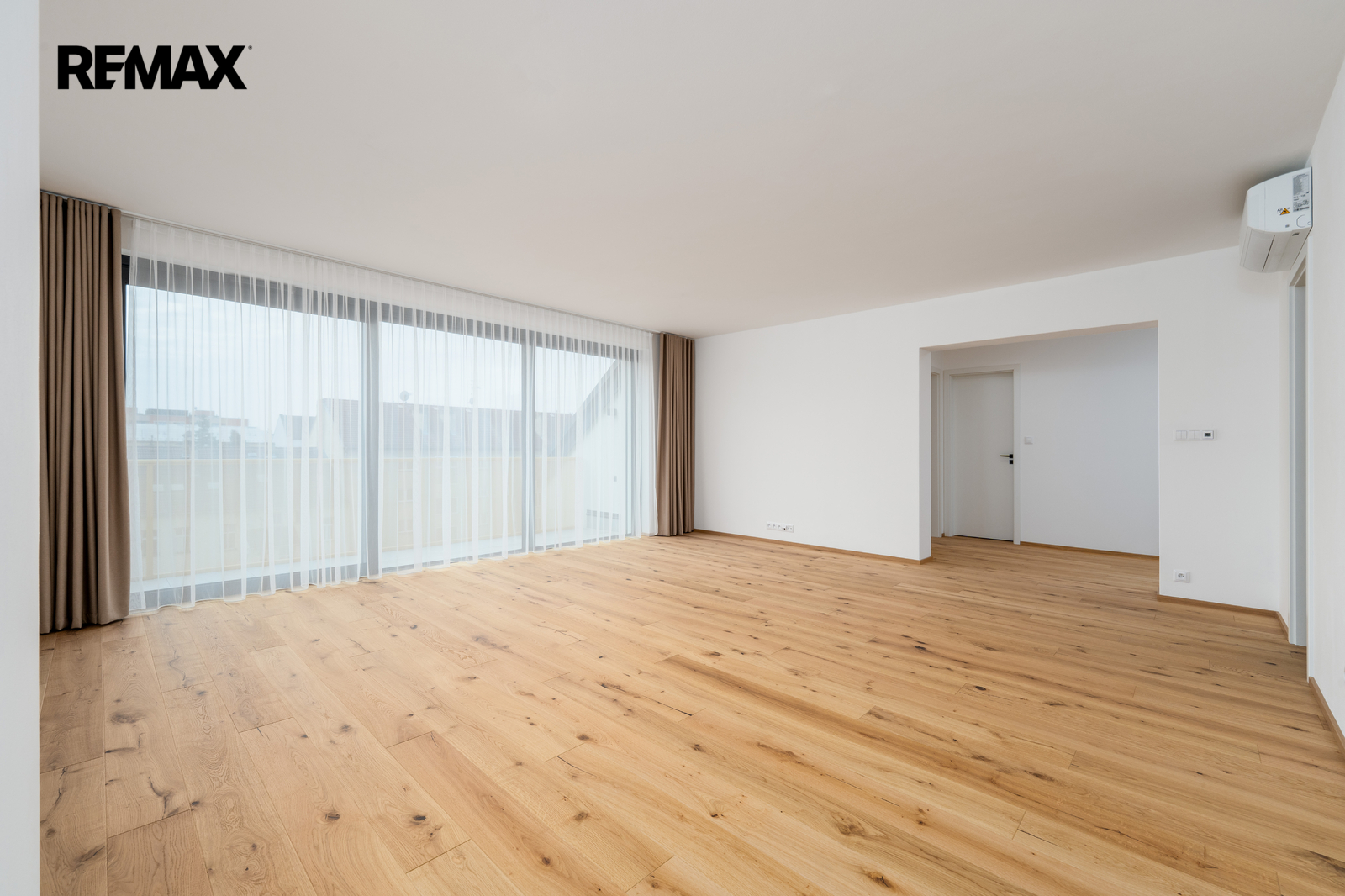 Obytná místnost + kk