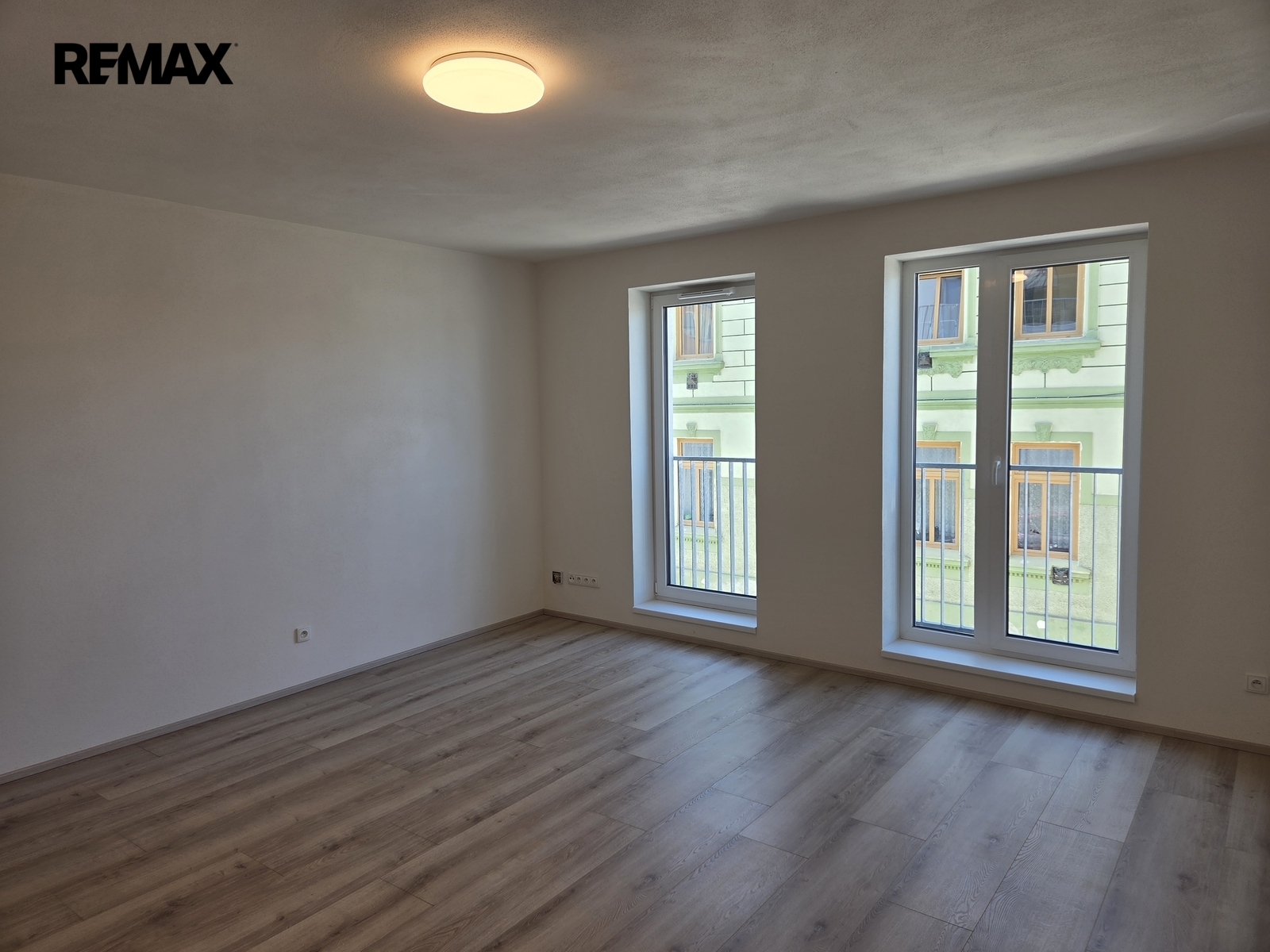 Obytná místnost + kk