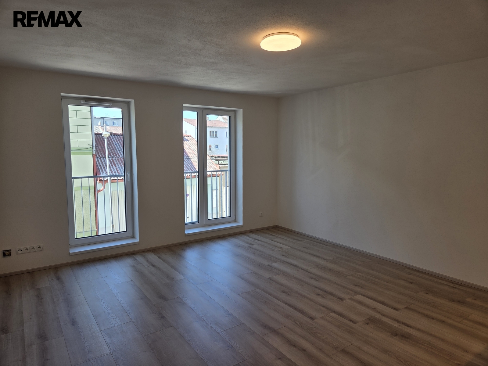 Obytná místnost + kk