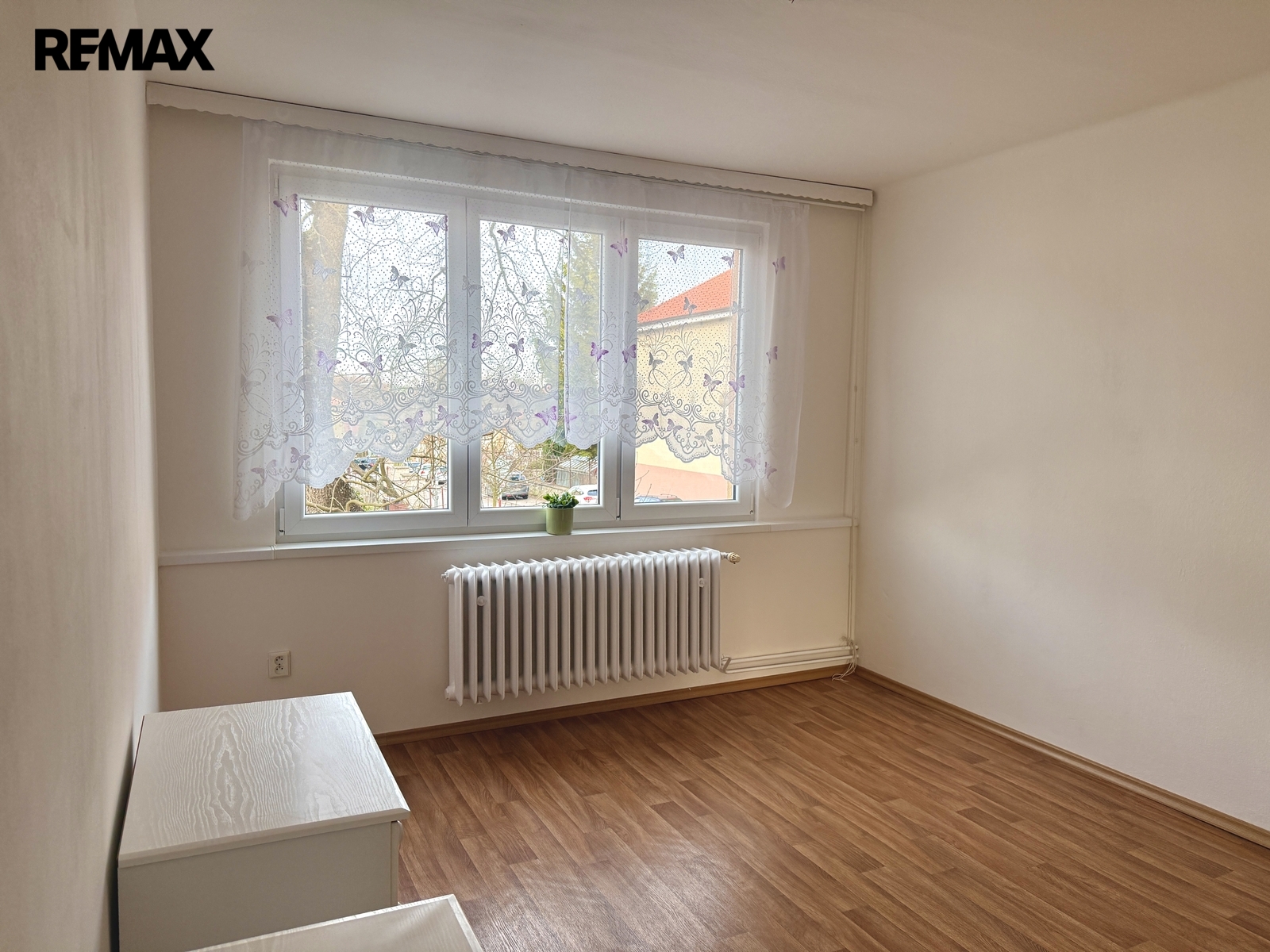 2. neprůchozí pokoj