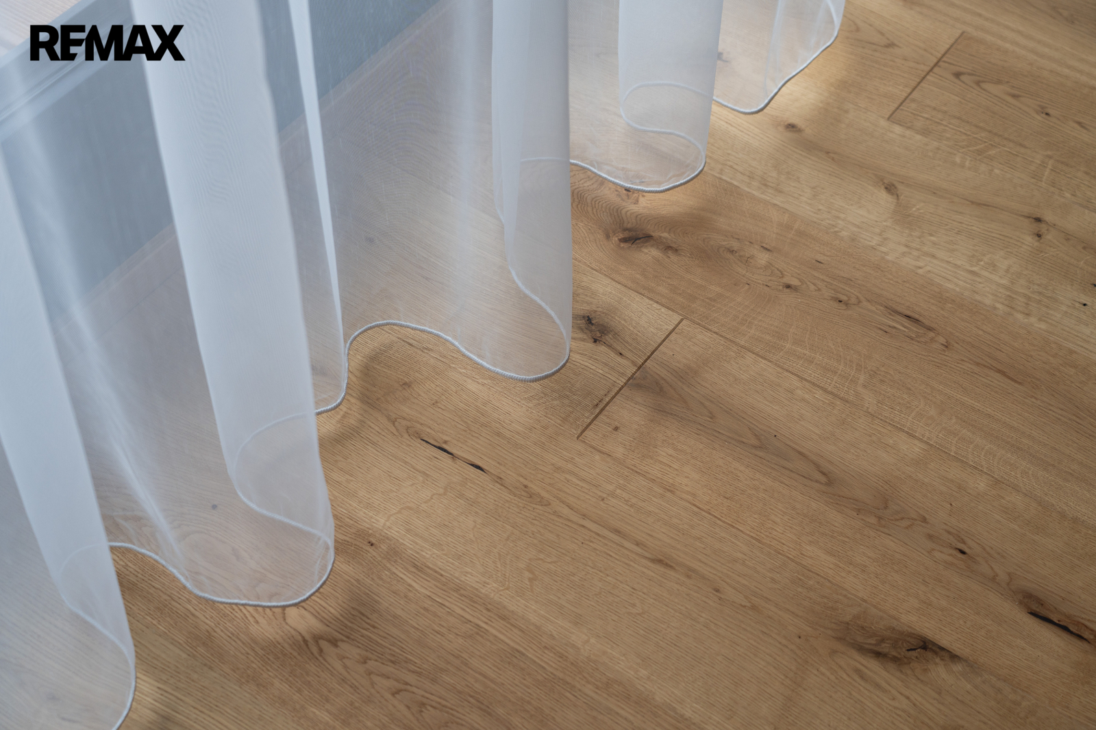 Detail dřevěné dubové podlahy