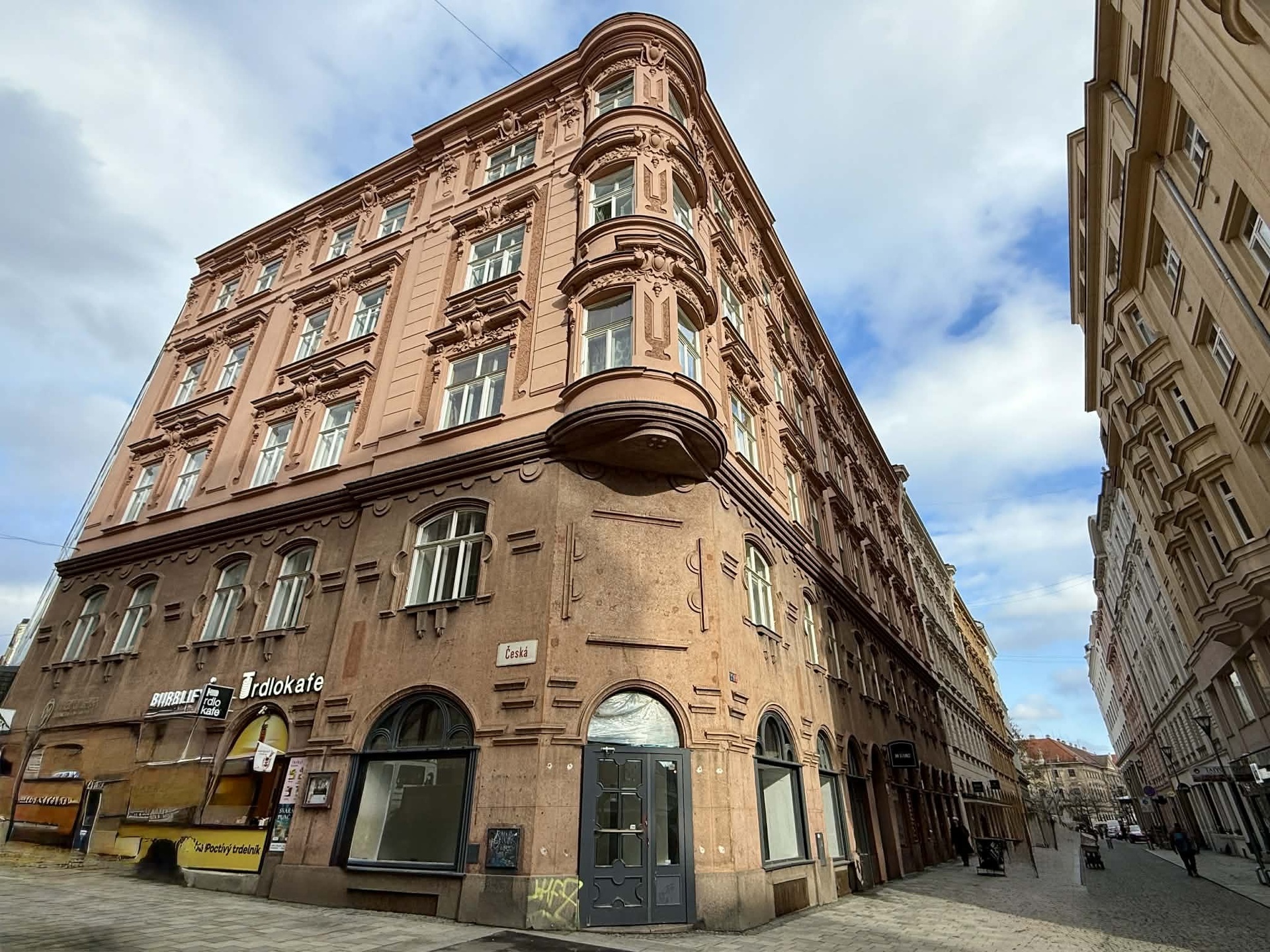 45b0b1c9-4c4c-4875-ad3e-b634937a2e66