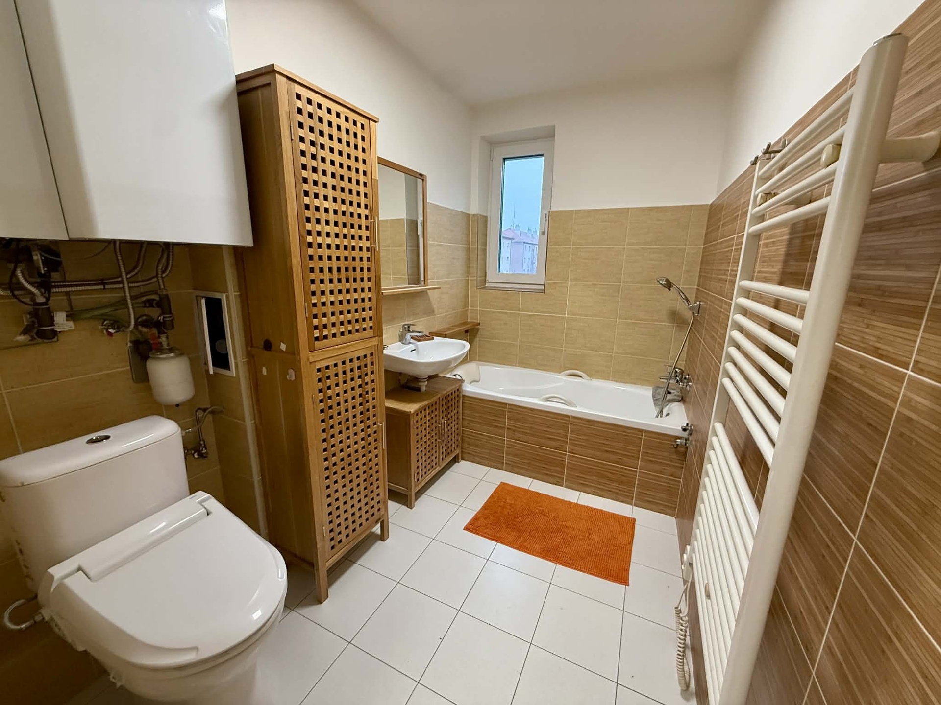 a4b19a25-bbc2-4e55-bdd5-118aef78a57b