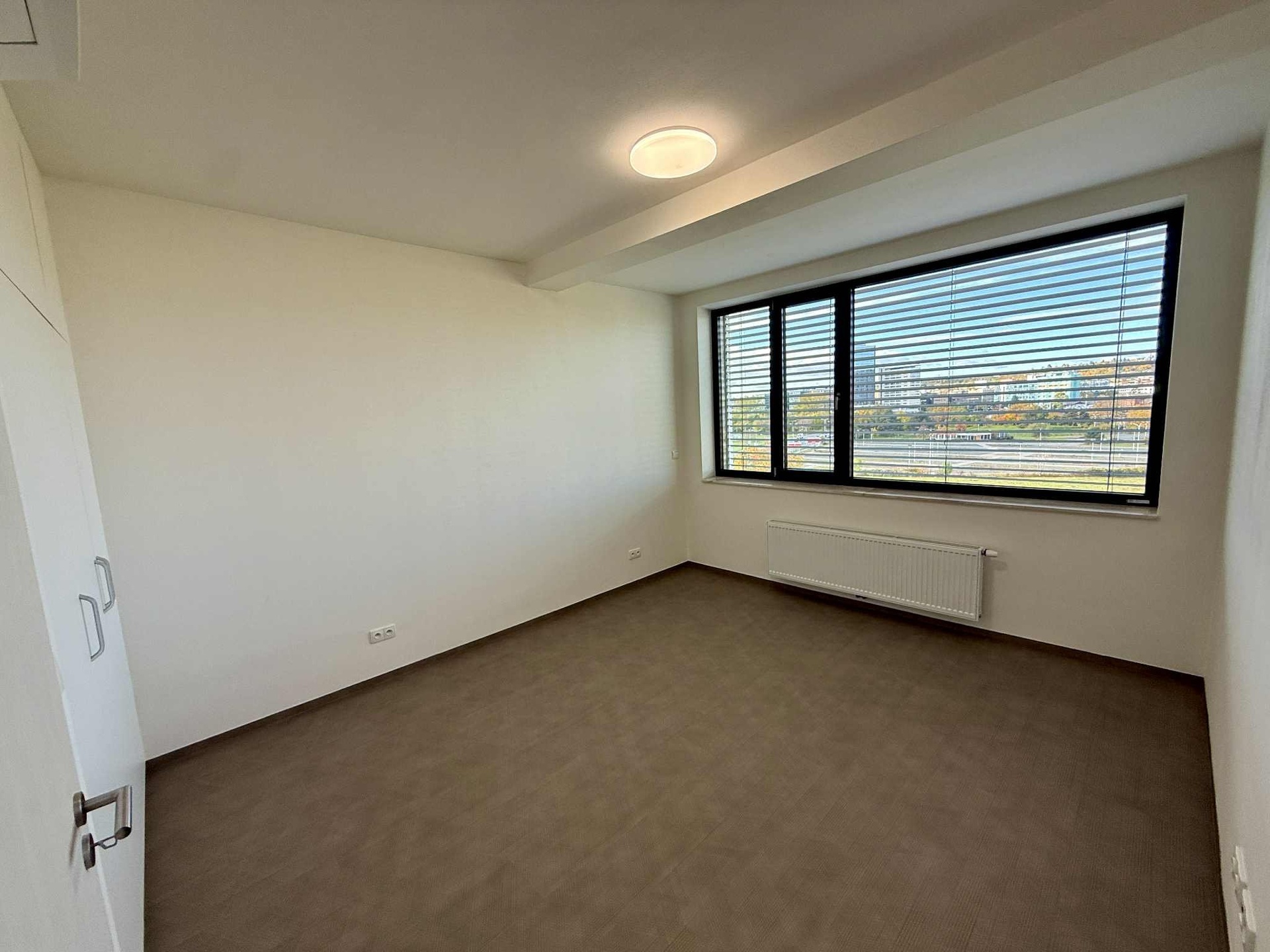 2a192995-bfd9-4ec2-aba9-78babff80d9b