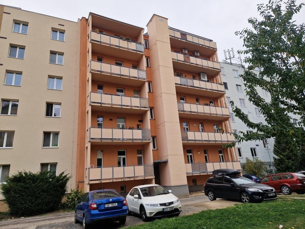 parkování_za_domem