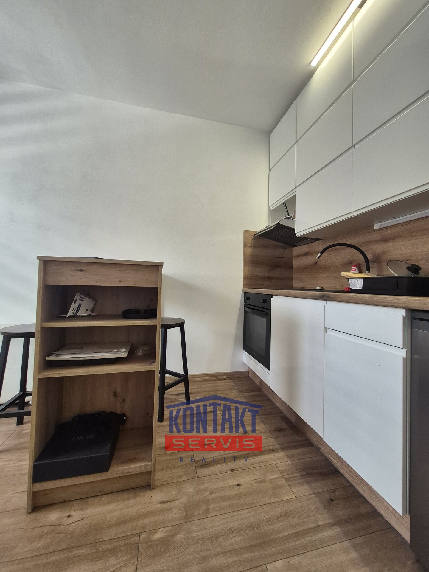 20260310_110906_resized