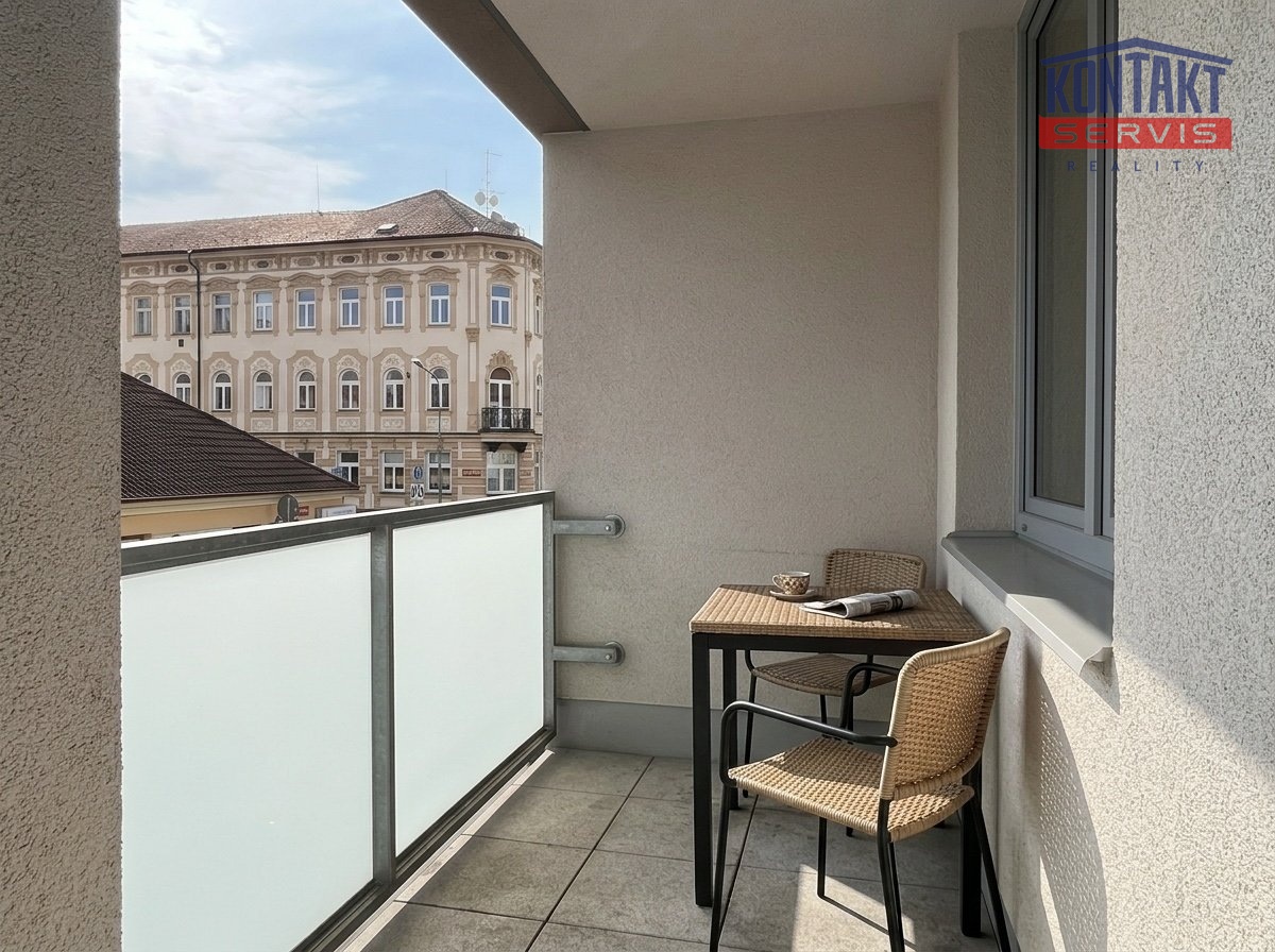 717d1981-0fd0-4228-89a1-5cec21e9cdc3