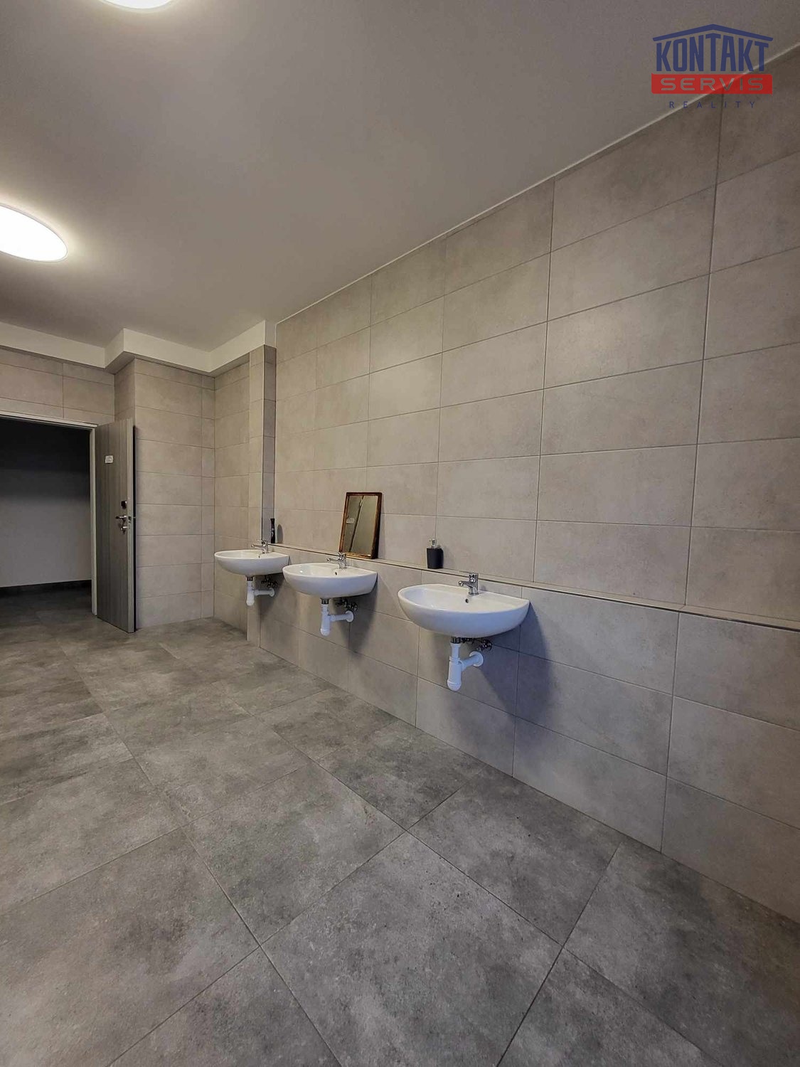 466157181_951182810239649_4019605840673777797_n