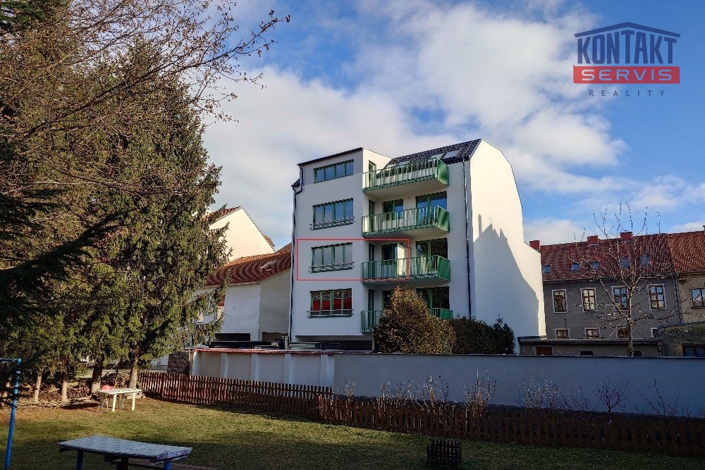 bda0f4c6-618e-4364-b26a-d23cd340704a