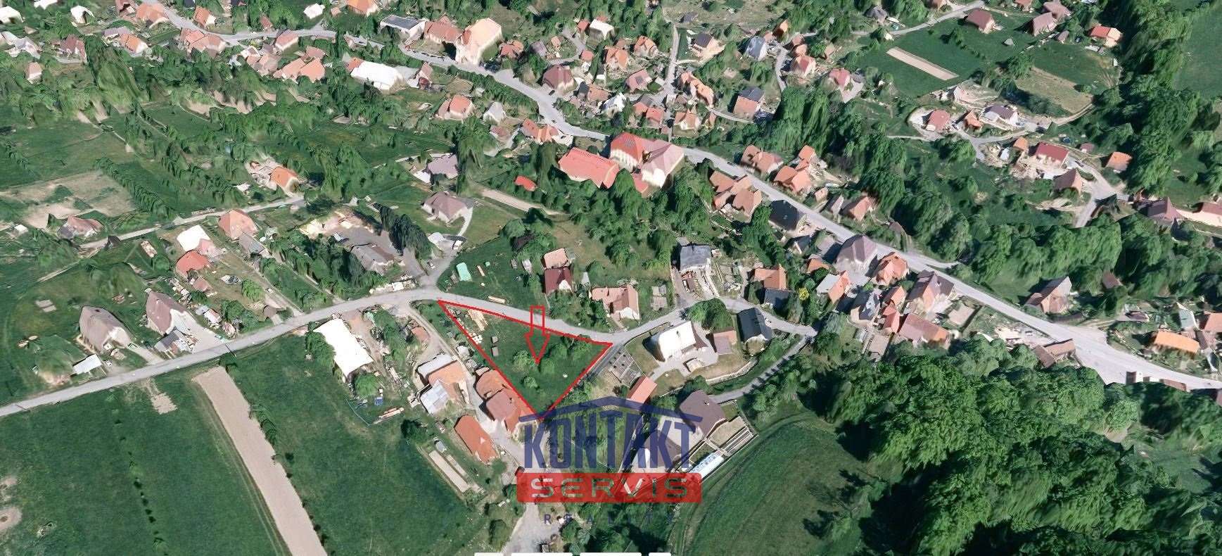 KN 323_pohled na pozemek_mapa