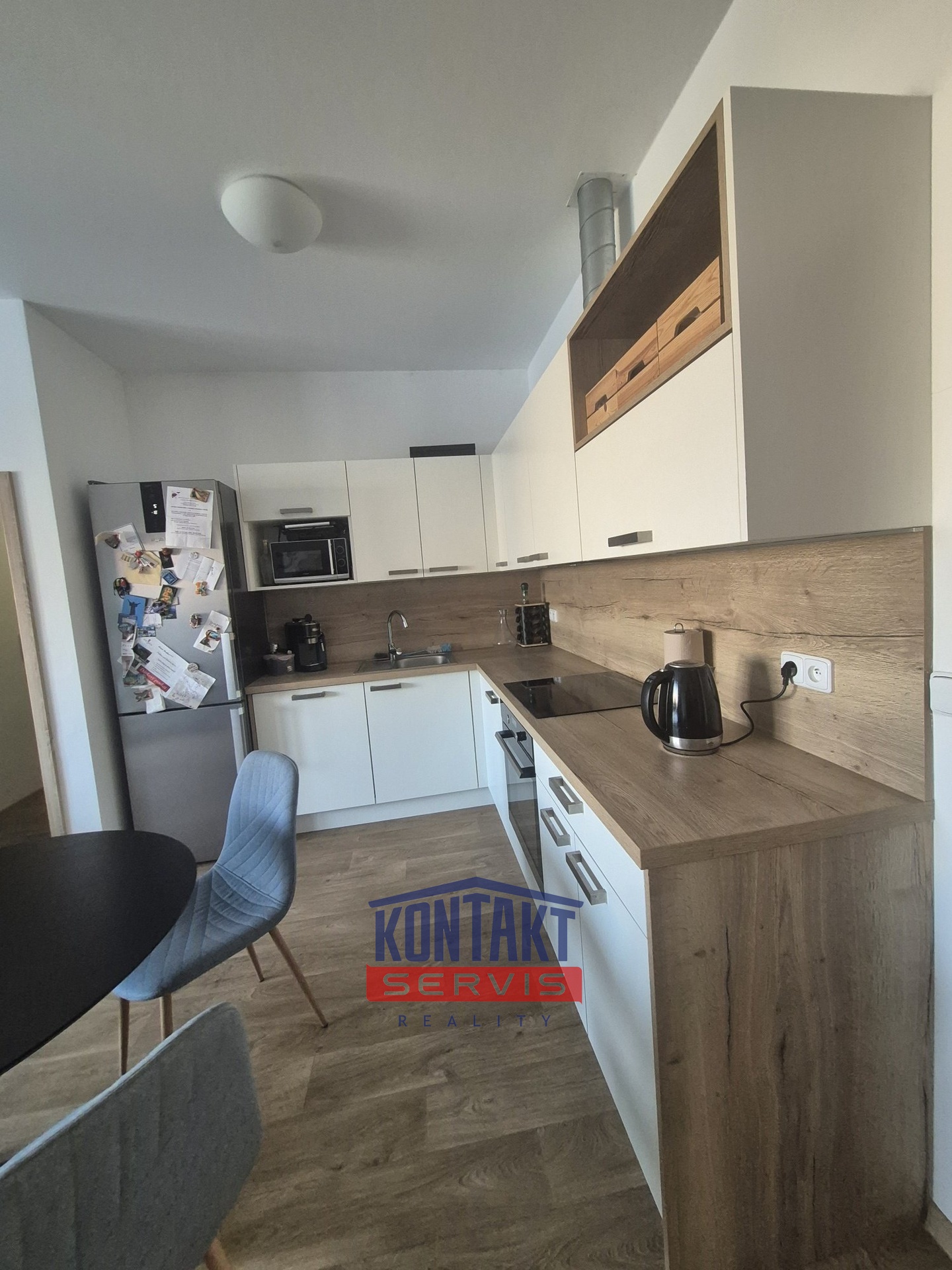 20260303_163800_resized