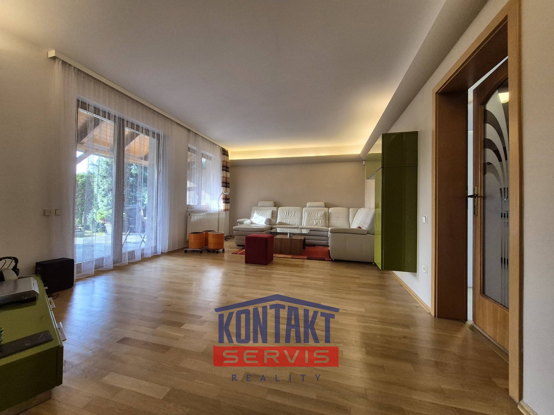 20251118_103611_resized