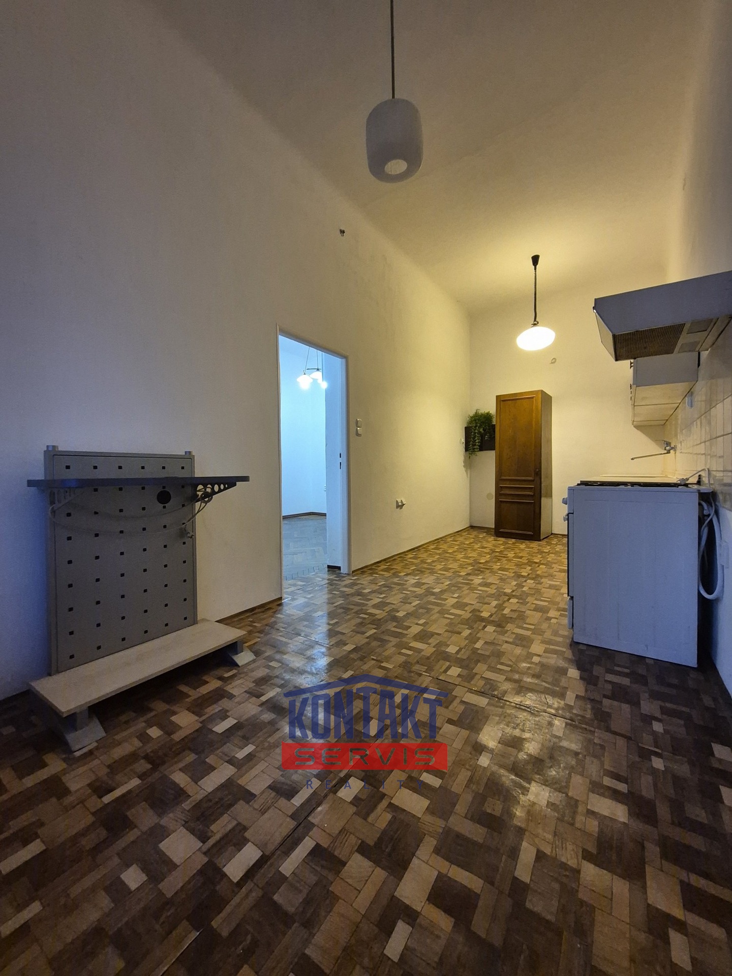 20260217_165621_resized