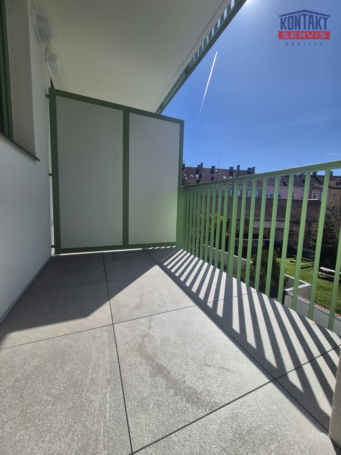 20260407_141943_resized