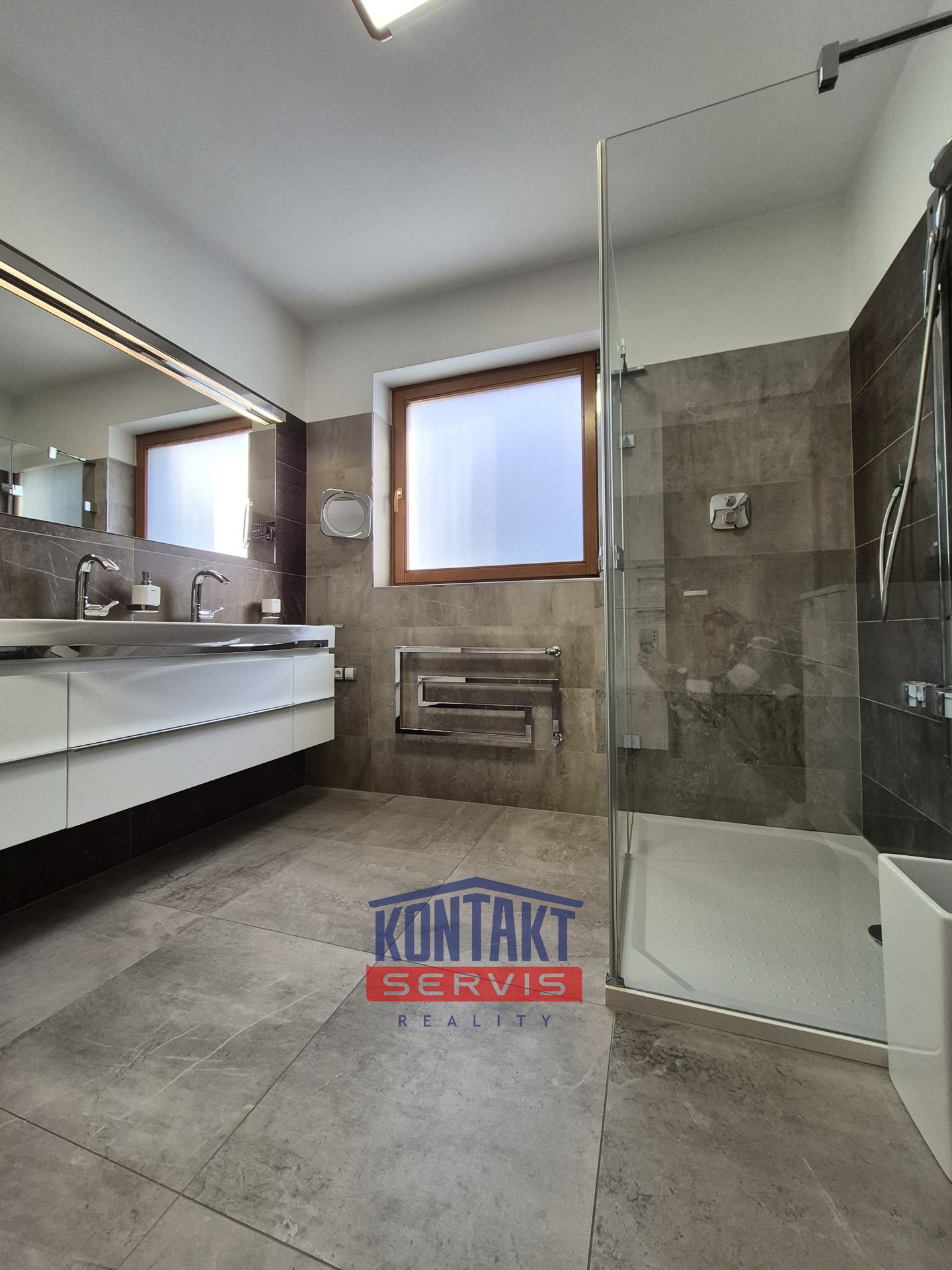 20251118_104025_resized