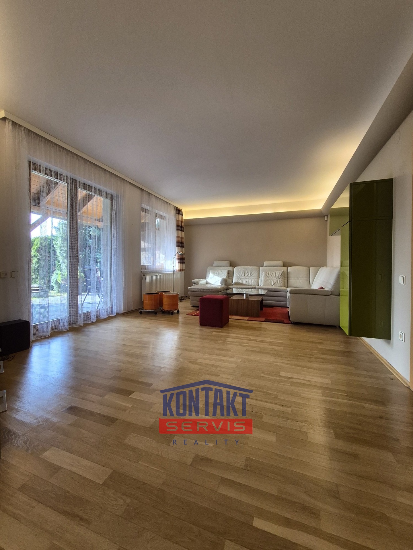 20251118_103605_resized