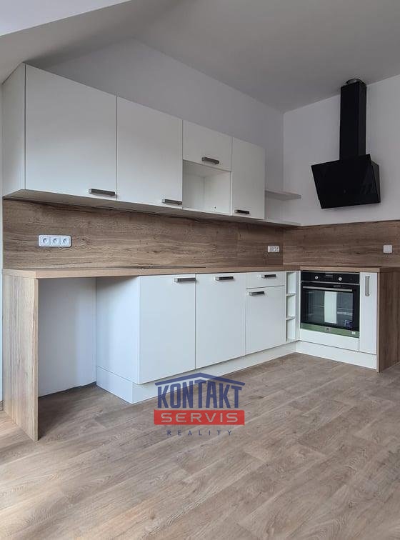 235128002_1786122264929239_8337186939545997797_n.j