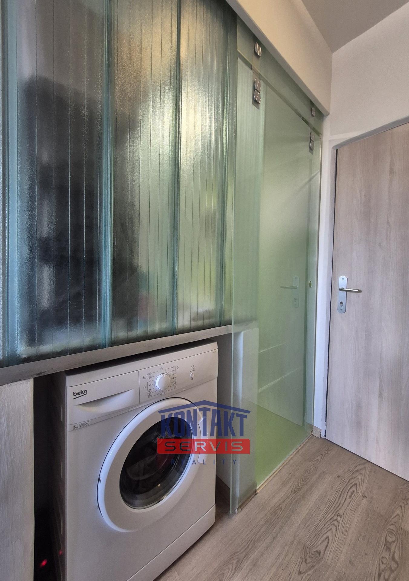 20260224_140506_resized