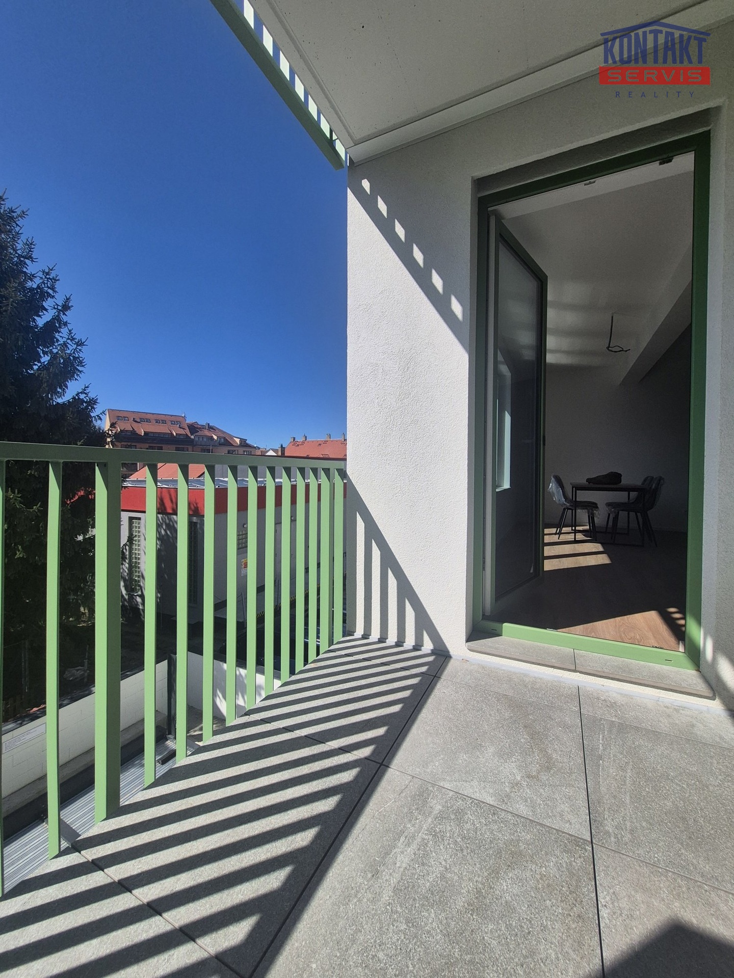 20260407_142000_resized