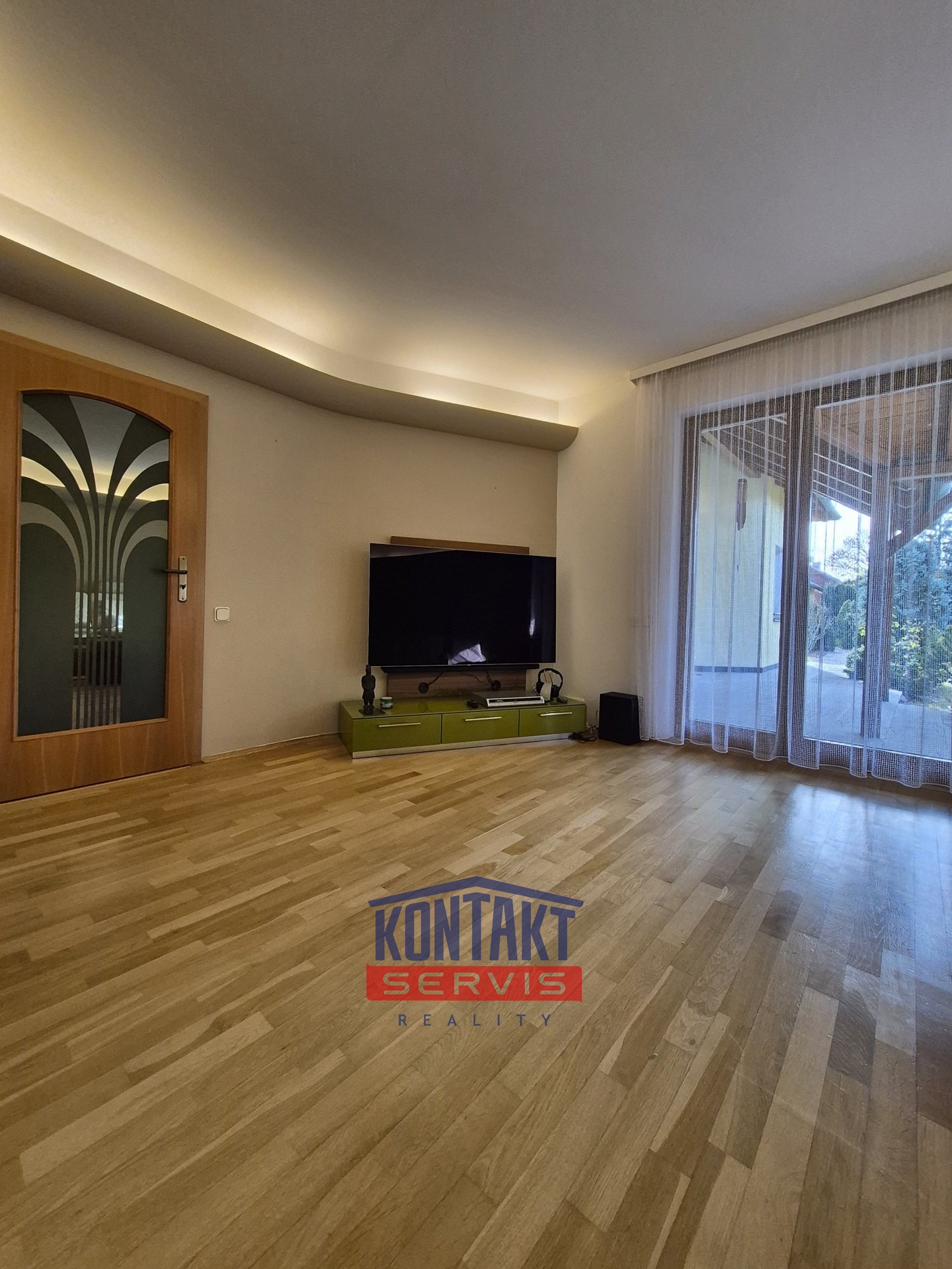 20251118_103703_resized