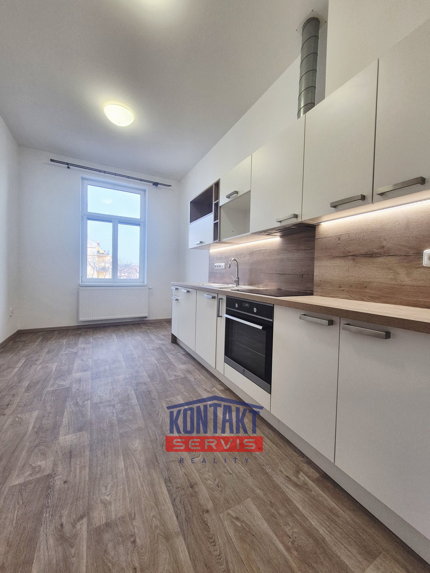 20260303_162734_resized