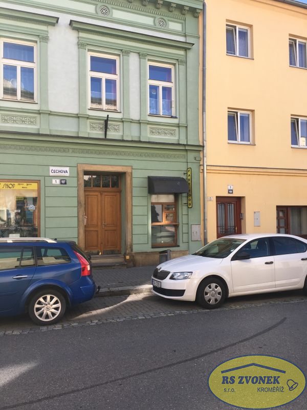 Pr. komerčních prostor 14 m2, centrum, Šternberk