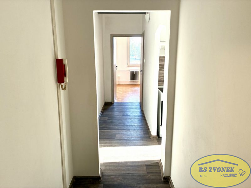 Pronájem panelového bytu 3+1, 61 m2, Nádražní, Šternberk