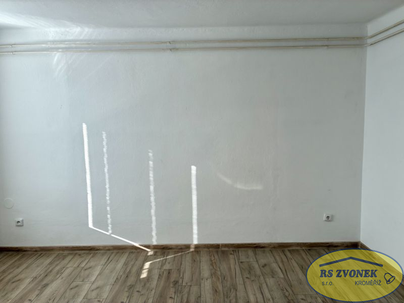Pronájem cihlového bytu 2+kk, 40 m2, Šternberk