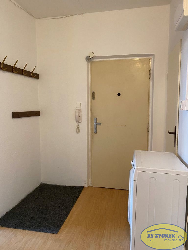 Pronájem BOV 2+1, Moravská, KM