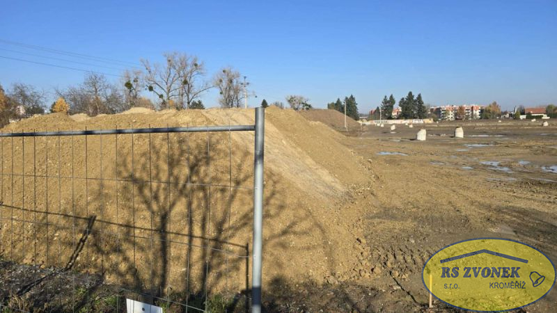 Pozemek 790 m2 pro výstavbu bungalovu 4+kk, Kroměříž