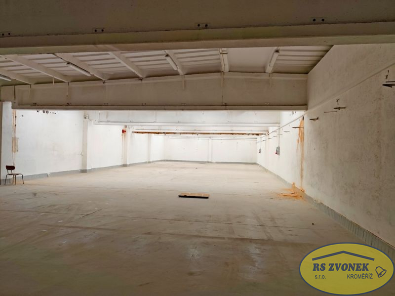 Skladovací a výrobní prostory, OL