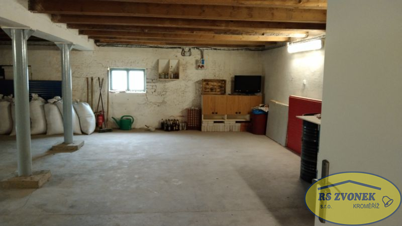 Pronájem skladu Tučapy u Holešova