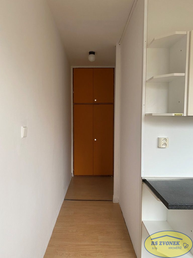 Pronájem BOV 2+1, Moravská, KM