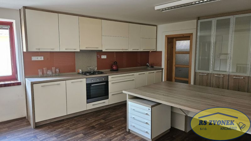 Prodej výrobního objektu - býv. stolárna, KM, Hradisko