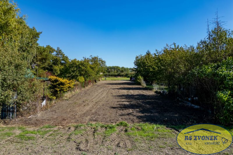 Prodej stavebního pozemku 1.050 m2 Přerov, Lověšic