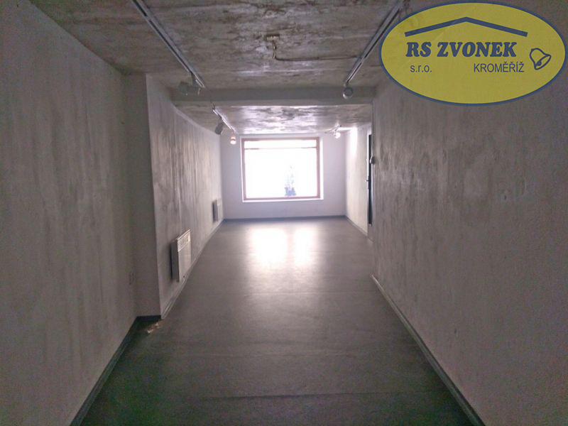 Pron. obchodu, ul.1.Máje, Olomouc