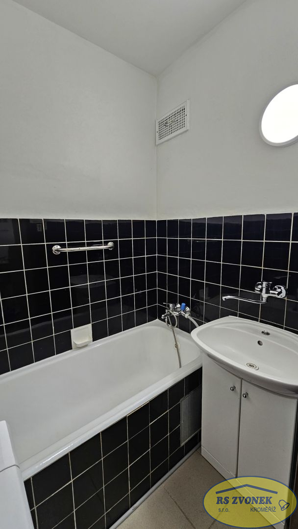 Pronájem BOV 3+1, Moravská , KM