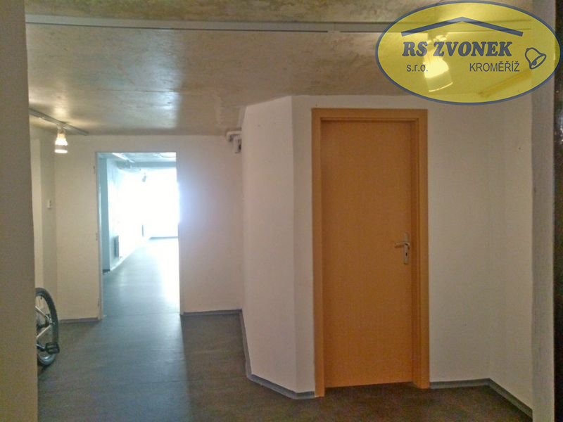 Pron. obchodu, ul.1.Máje, Olomouc