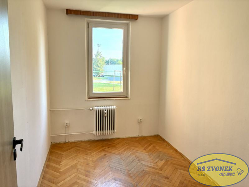 Pronájem panelového bytu 3+1, 61 m2, Nádražní, Šternberk