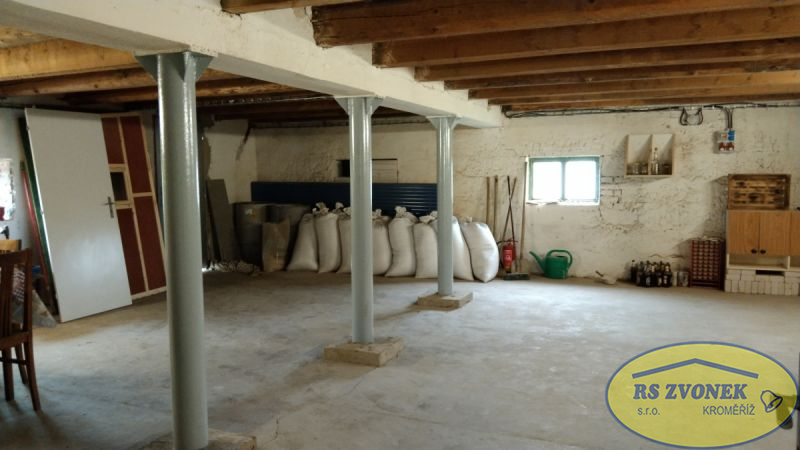 Pronájem skladu Tučapy u Holešova