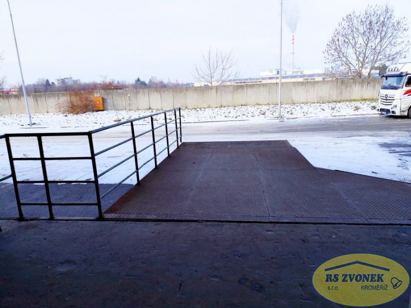 Skladovací a výrobní prostory, OL