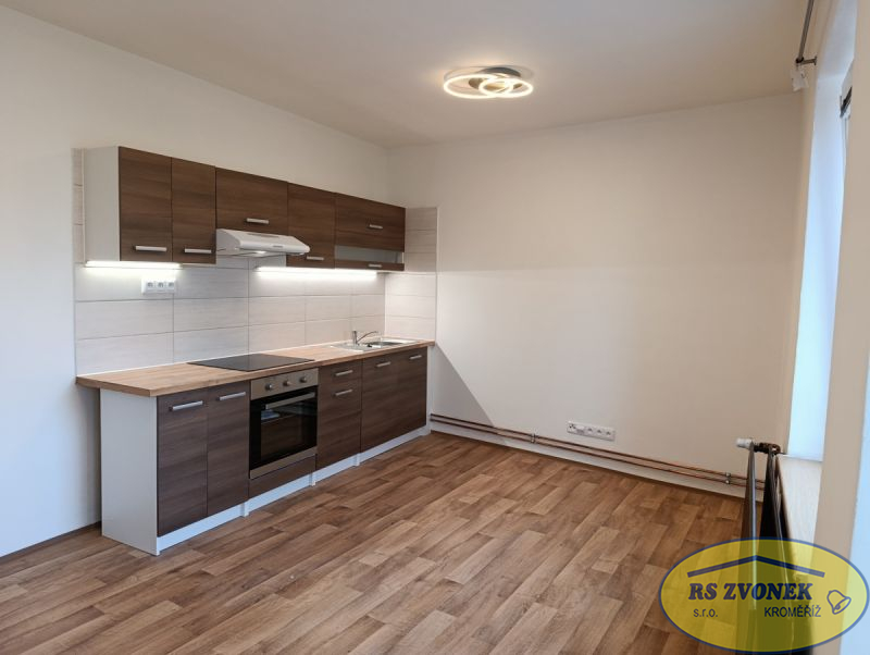 Pronájem bytu 2+kk Hulín, centrum