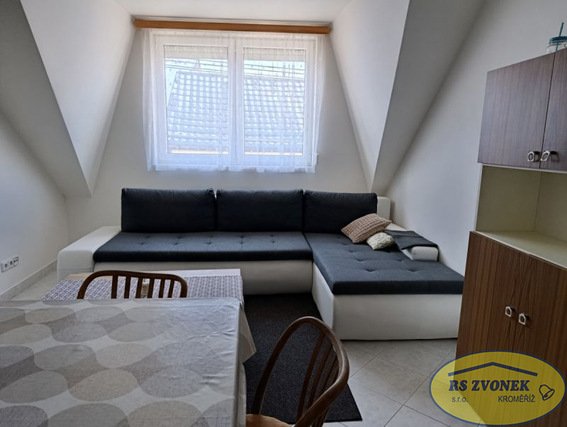 Pronájem podkrovního bytu 3+kk, Hulín, Jiráskova