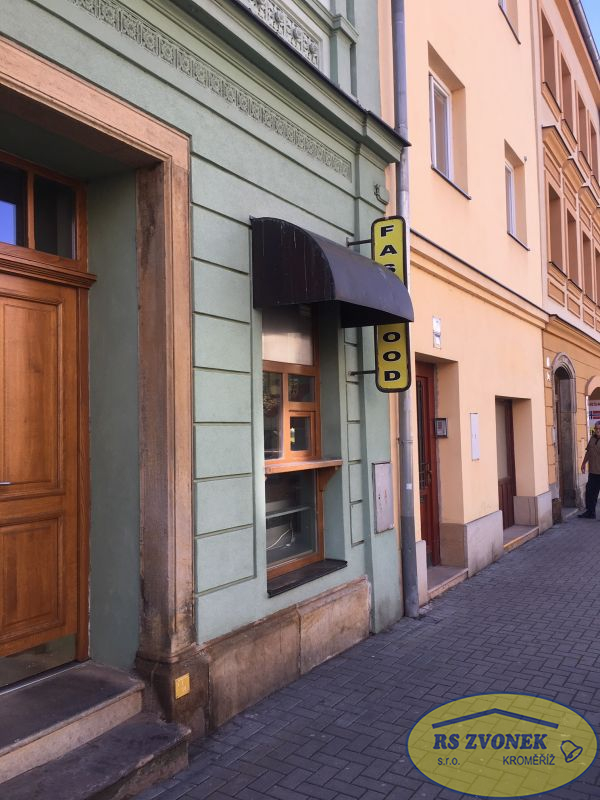 Pr. komerčních prostor 14 m2, centrum, Šternberk