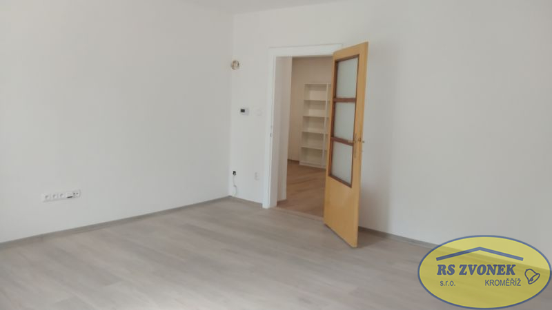 Podnájem bytu 3+1, Březinova, Kroměříž