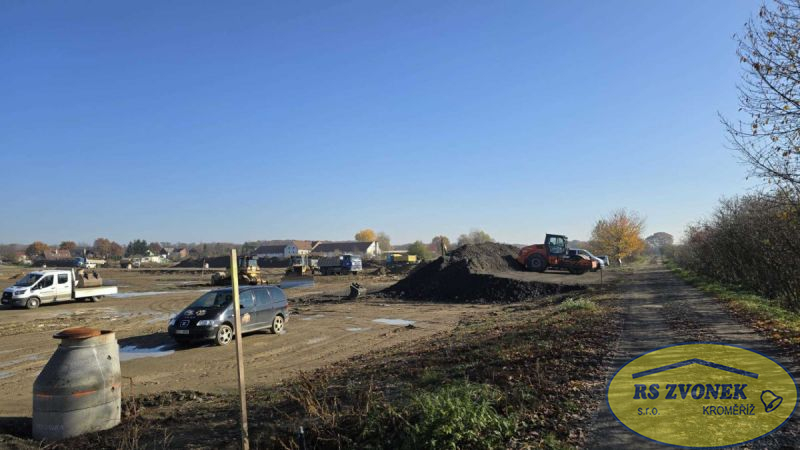 Pozemek 613 m2 pro výstavbu bungalovu 4+kk, Kroměříž